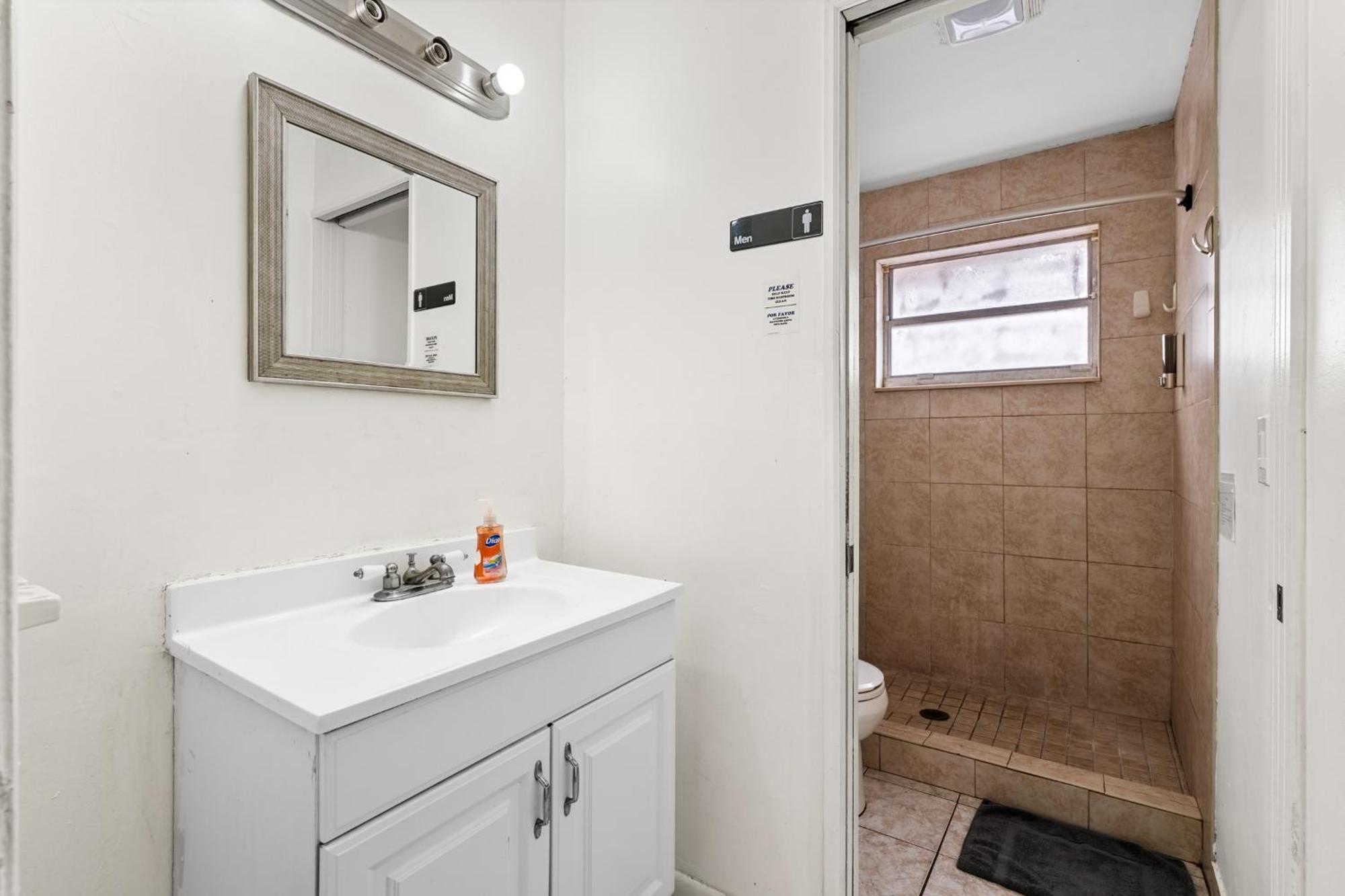 Auberge de jeunesse Crocodhouse Early Check In Eight Years Hosting à Fort Lauderdale Extérieur photo