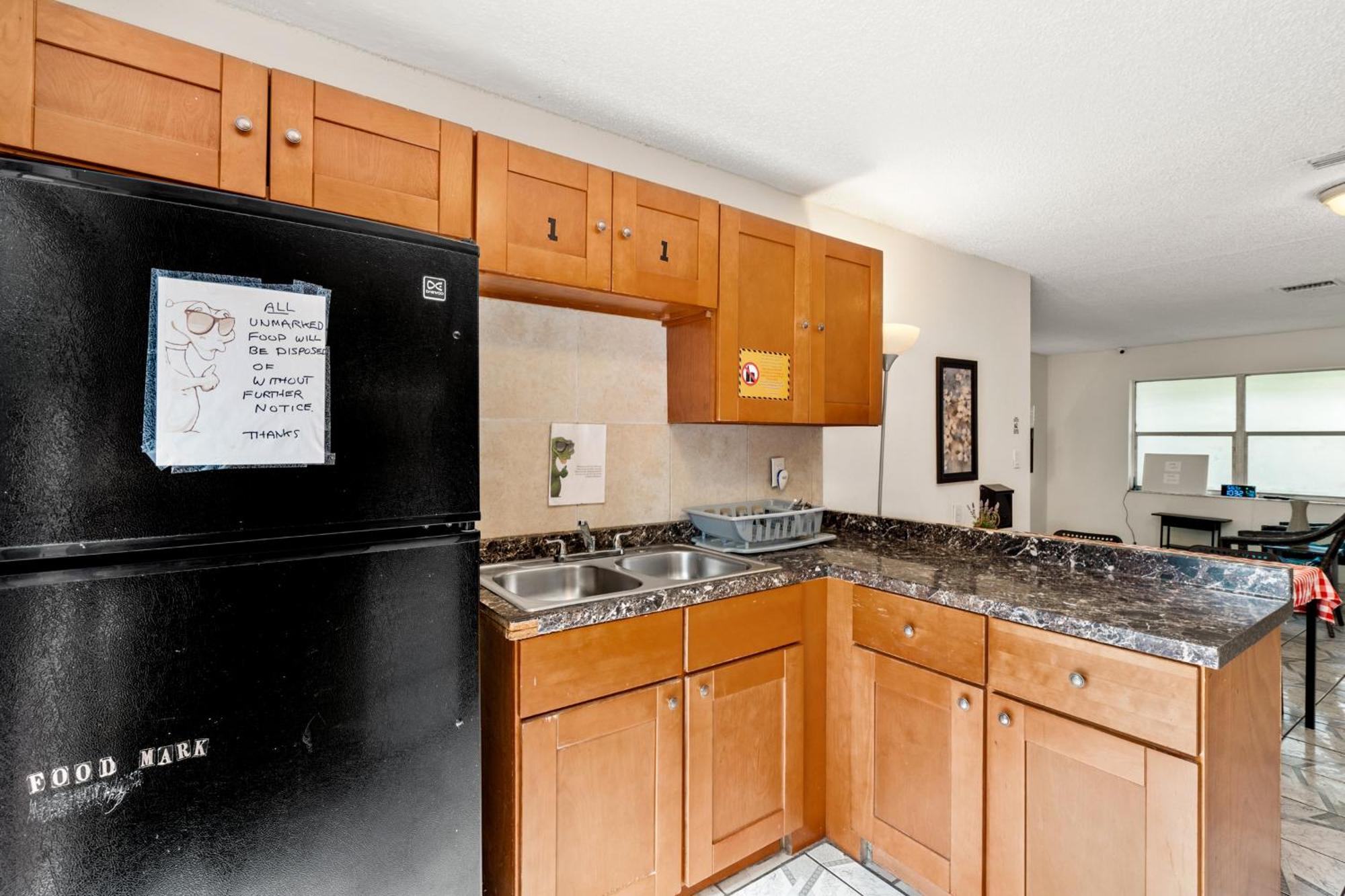 Auberge de jeunesse Crocodhouse Early Check In Eight Years Hosting à Fort Lauderdale Extérieur photo