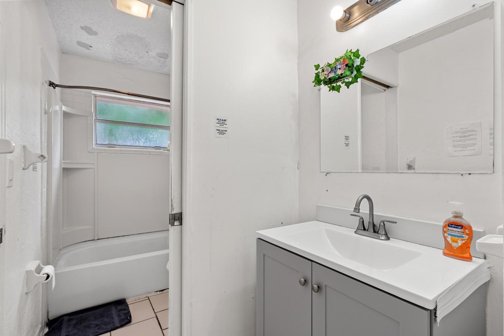 Auberge de jeunesse Crocodhouse Early Check In Eight Years Hosting à Fort Lauderdale Extérieur photo