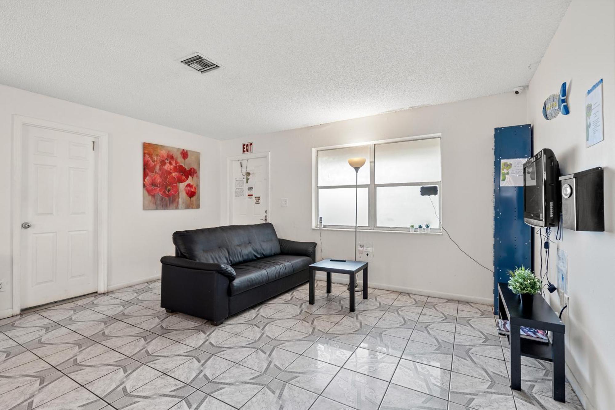 Auberge de jeunesse Crocodhouse Early Check In Eight Years Hosting à Fort Lauderdale Extérieur photo